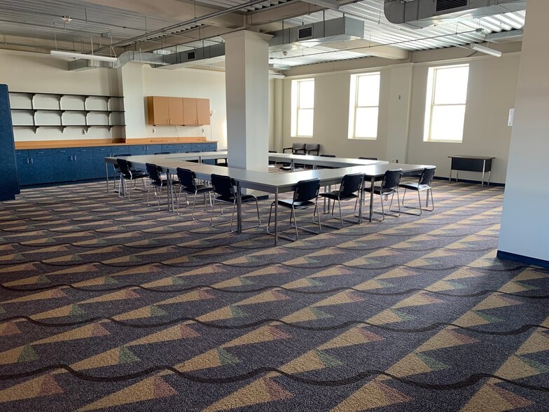 More Photos Of 8901 Otis Ave, Indianapolis Office For Sale