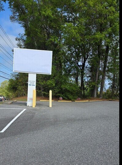 More Photos Of 1925 Capital Cir NE, Tallahassee Medical For Lease