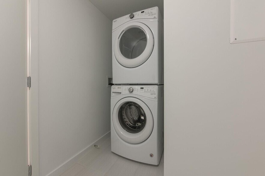 More Photos Of 86 SW 8th St, Miami Apartments For Lease