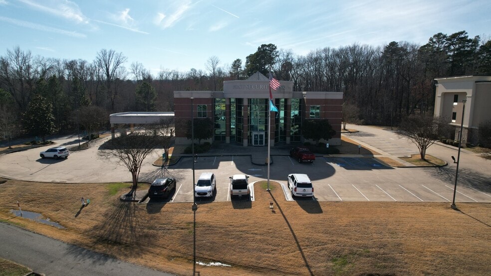 More Photos Of 12005 Crystal Hill Rd, Maumelle Bank For Lease