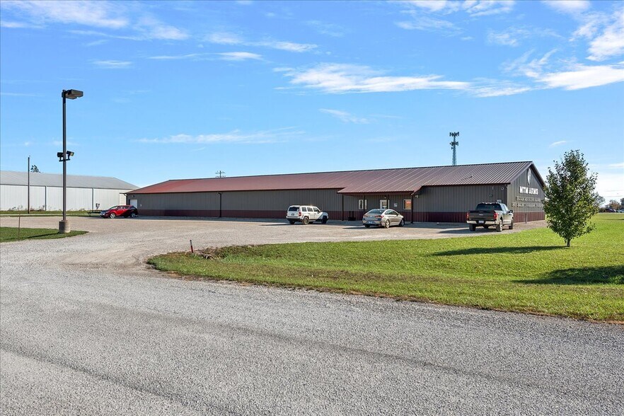 More Photos Of 1001 High Prairie Dr, Athens Freestanding For Sale