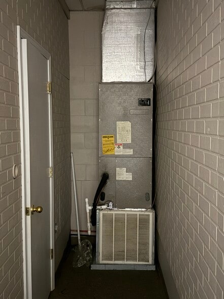 More Photos Of 21 Beech Grove Rd, Cullman General Retail For Sale