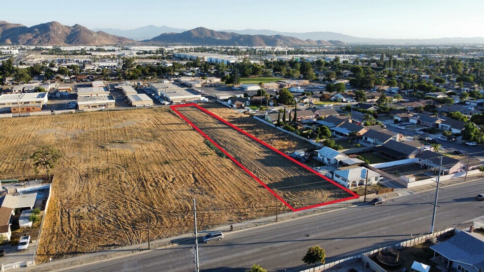 More Photos Of 0 San Bernardino Rd, Fontana Land For Sale