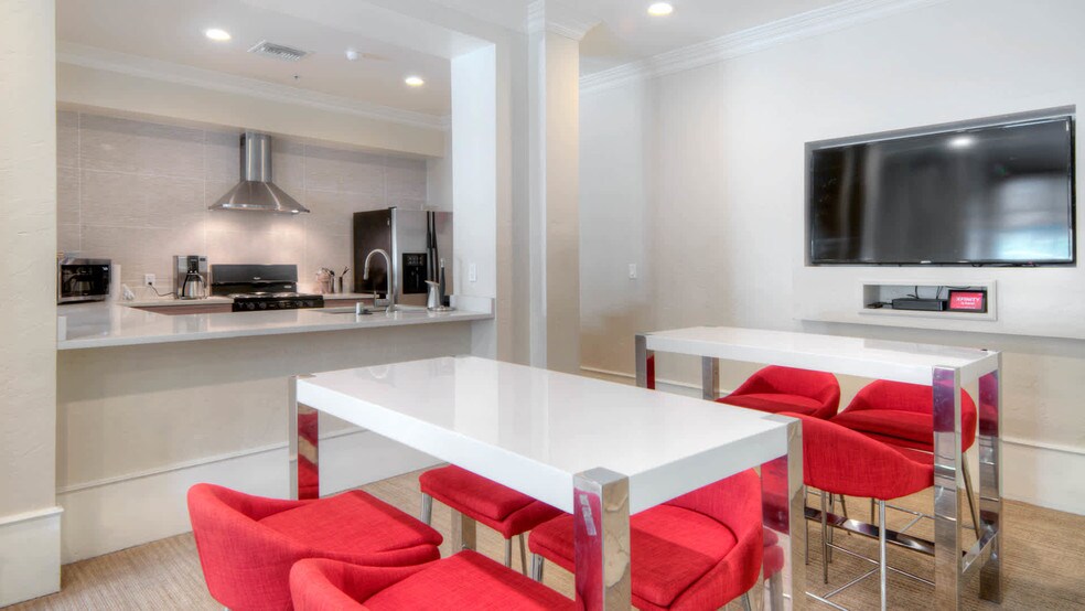 More Photos Of 1001-1101 Park Pl, San Mateo Apartments For Lease