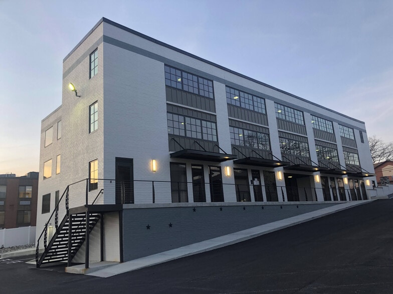 More Photos Of 515 E Joppa Rd, Towson Unknown For Lease