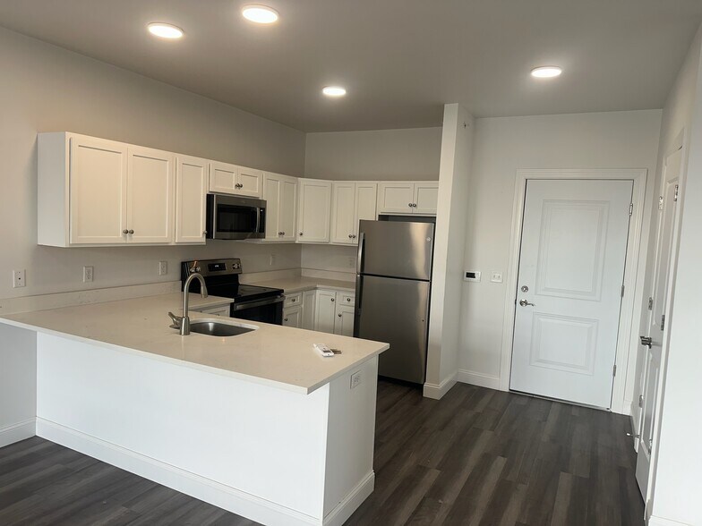 More Photos Of 1790 Springfield Ave, Maplewood Restaurant For Sale