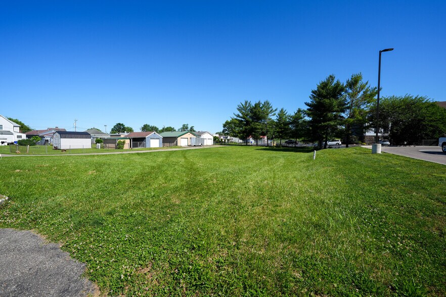More Photos Of 991 E Main St, Chillicothe Office For Sale