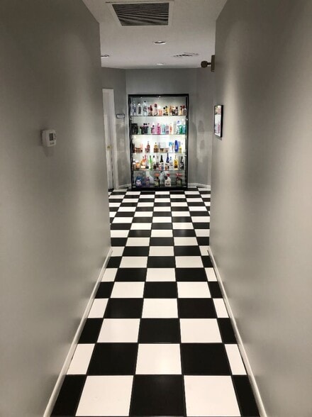 More Photos Of 254-260 Branford Rd, North Branford Industrial For Sale