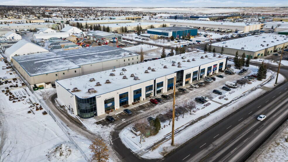 More Photos Of 4999 43rd St SE, Calgary Light Distribution For Sale