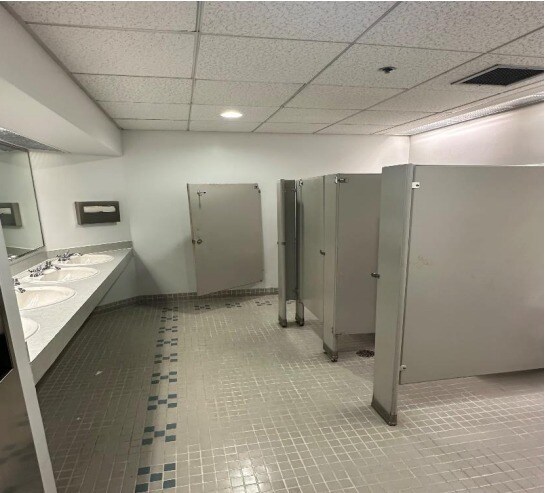 More Photos Of 950 Herndon Pkwy, Herndon Office For Lease