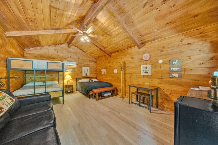 More Photos Of 5340 US-321, Butler Specialty For Sale