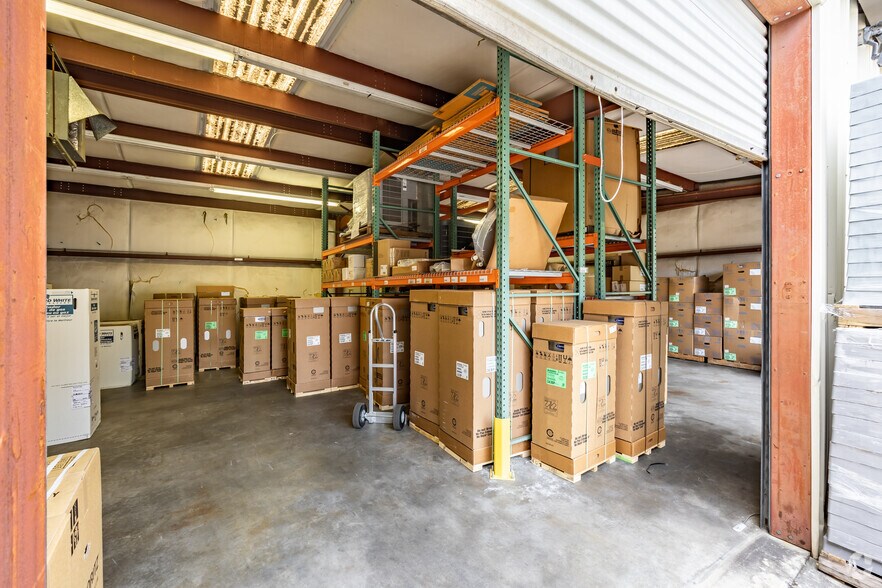 More Photos Of 1595 Commercial Ct, Jonesboro Warehouse For Sale