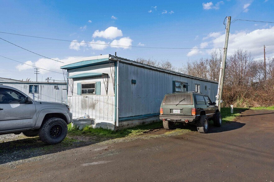 More Photos Of 93531 Coal Bank Ln, Coos Bay Manufactured Housing Mobile Home Park For Sale
