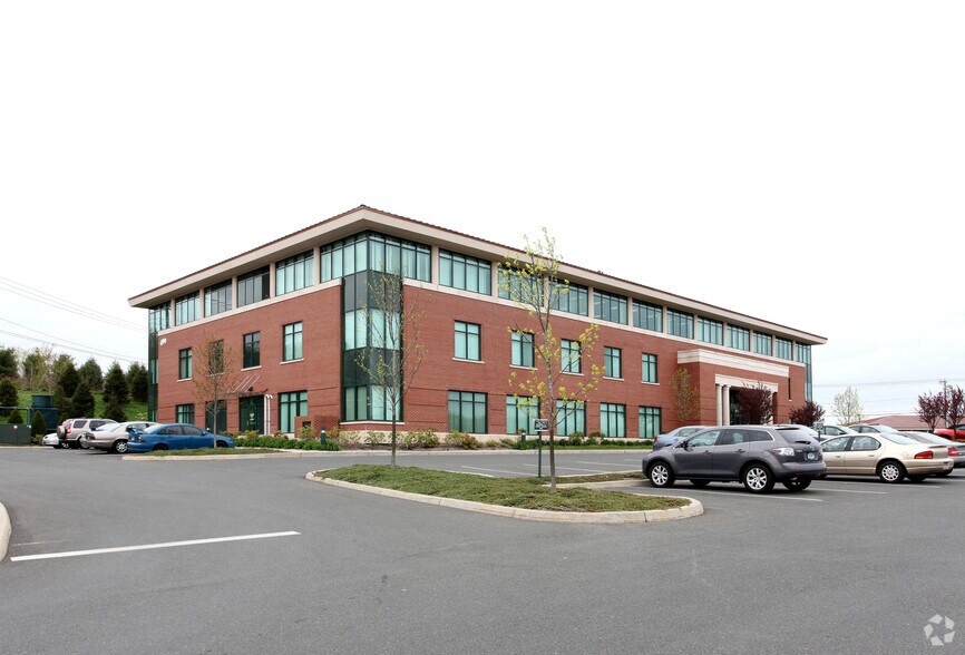 More Photos Of 499 Farmington Ave, Farmington Medical For Lease