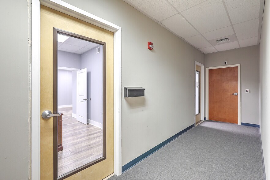 More Photos Of 597 Old Mount Holly Rd, Goose Creek Coworking Space