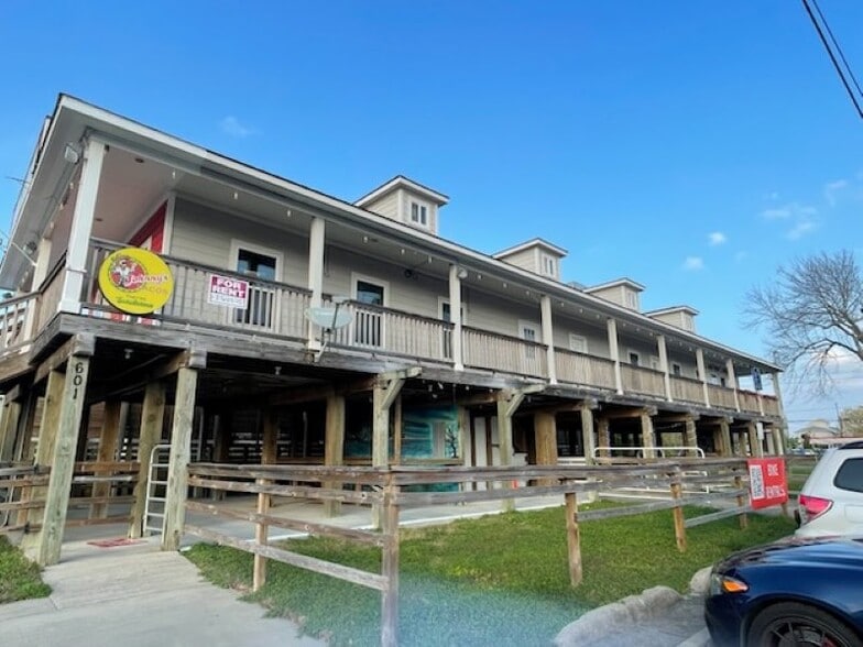 More Photos Of 601 5th St, Kemah Office For Lease