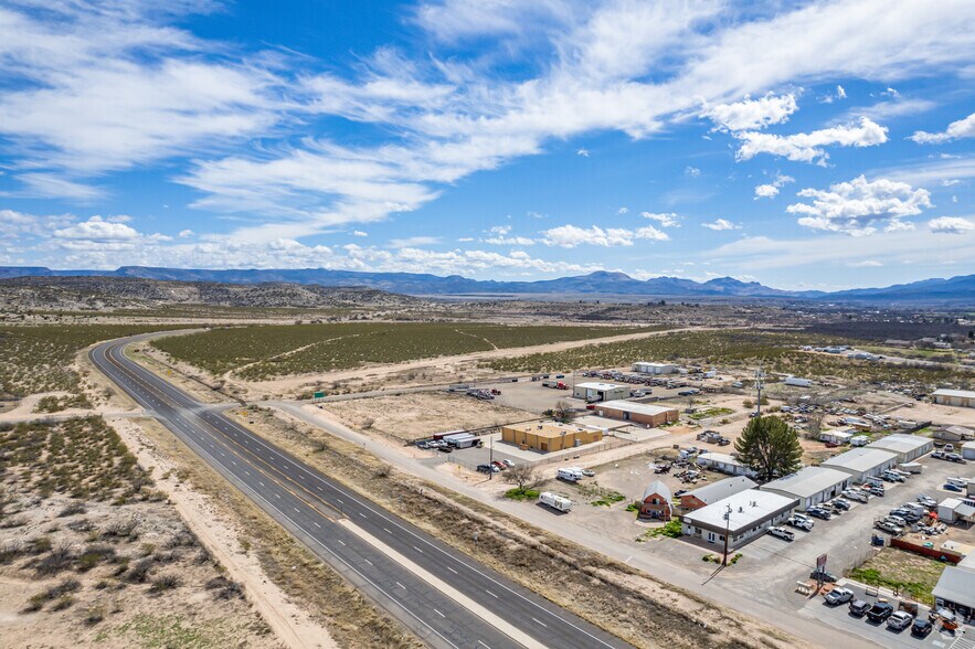 More Photos Of 1575 Roadrunner, Camp Verde Distribution For Lease