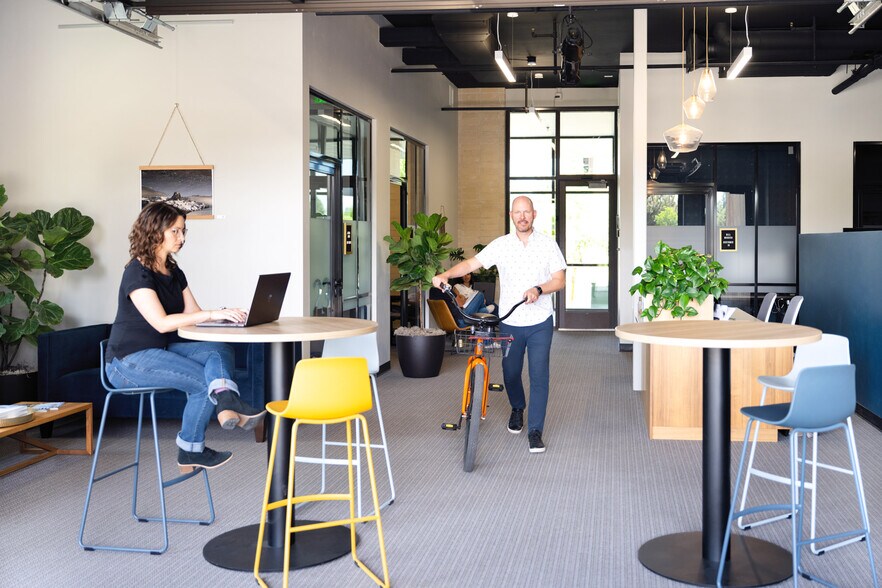 More Photos Of 2900 NW Clearwater Dr, Bend Coworking Space