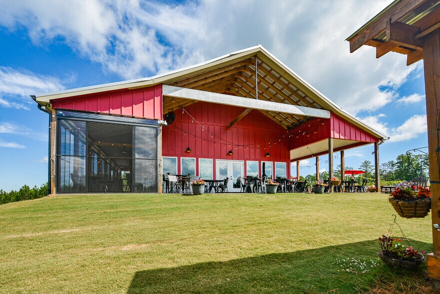 More Photos Of 119 Inland Dr, Talking Rock Winery Vineyard For Sale