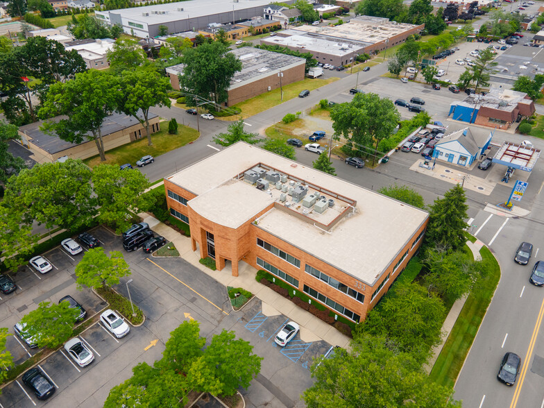 Primary Photo Of 333 Old Hook Rd, Westwood Medical For Sale