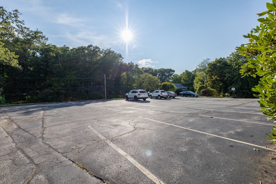 More Photos Of 1538 Turnpike St, North Andover Medical For Sale