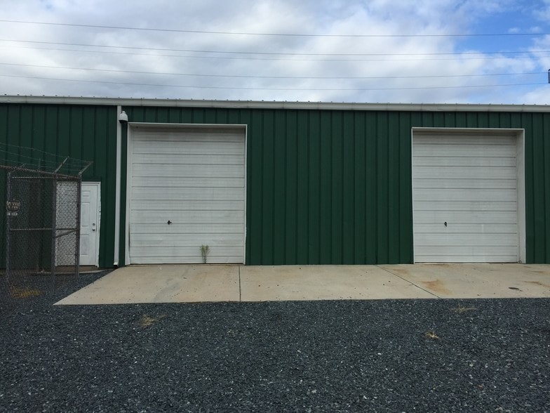 More Photos Of 200 S Post Rd, Aberdeen Warehouse For Lease