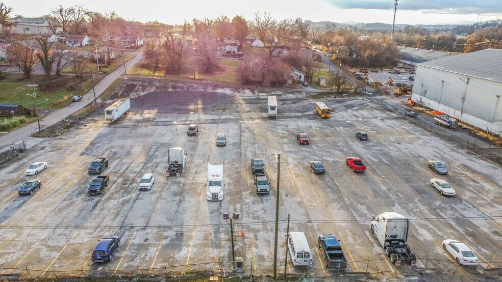 More Photos Of 150 Quincy ave, Knoxville Land For Lease