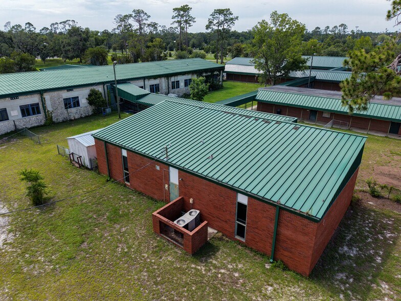 More Photos Of 502 N Center St, Perry Schools For Sale