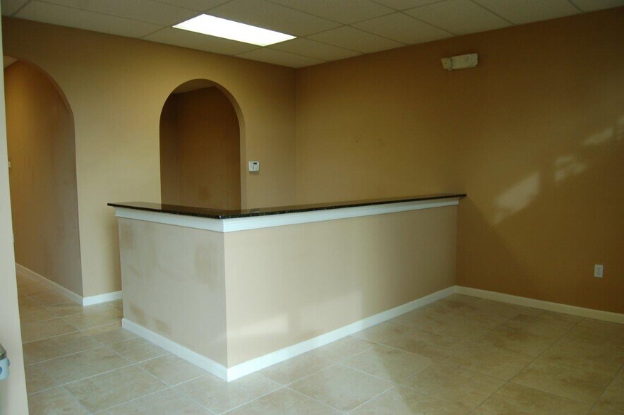 More Photos Of 3307 Northlake Blvd, Palm Beach Gardens Office For Sale