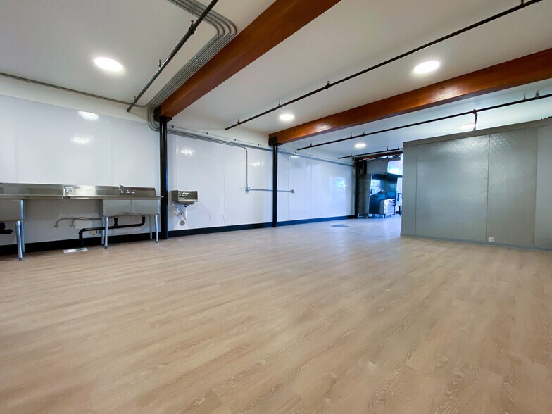 More Photos Of 602 SE 11TH Ave, Portland Food Processing For Lease
