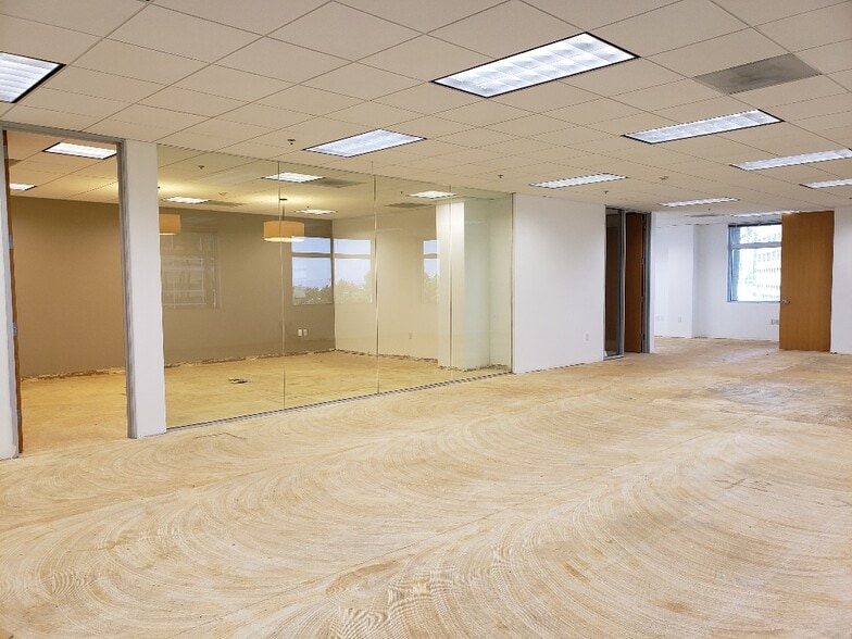 More Photos Of 3200 E Guasti Rd, Ontario Office For Lease