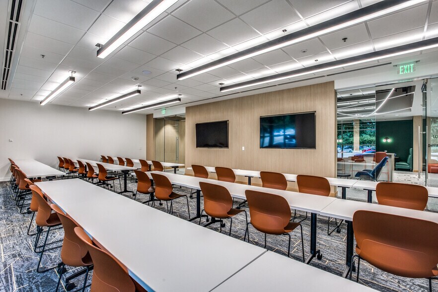 More Photos Of 6100 Tennyson Pky, Plano Unknown For Lease