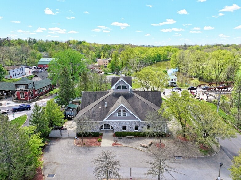 More Photos Of 3 Main St, New Paltz Restaurant For Sale