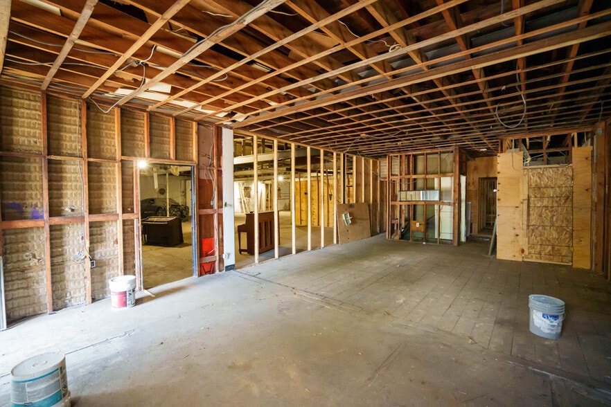 More Photos Of 1125 Mitchell Rd, Schenectady Warehouse For Sale