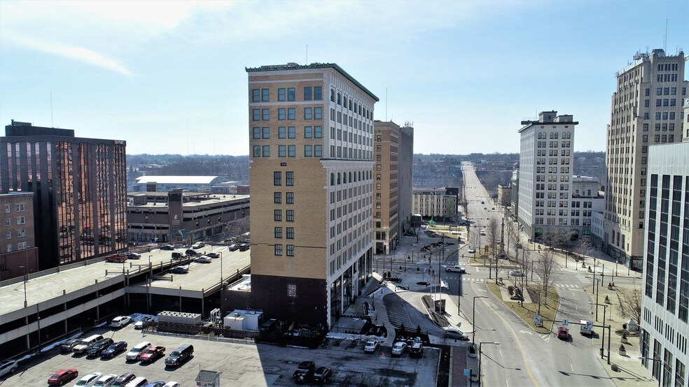 44 E Federal St, Youngstown, OH 44503 Hospitality For Lease