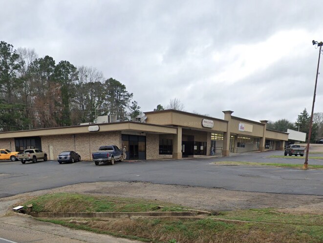 More Photos Of 111 W Main St, Homer Freestanding For Lease