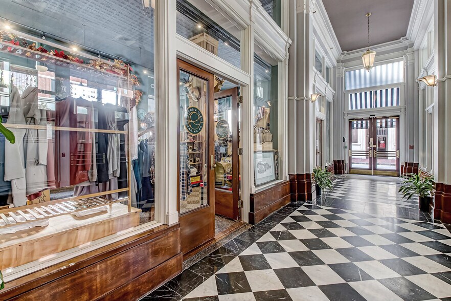 More Photos Of 24 Drayton St, Savannah Office For Lease