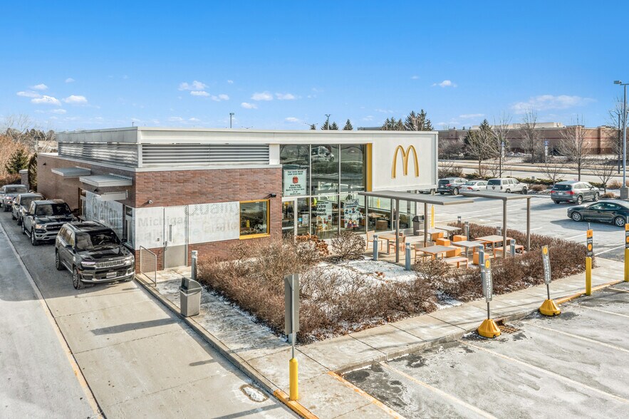 More Photos Of 2500 Washington St, Grafton Fast Food For Sale