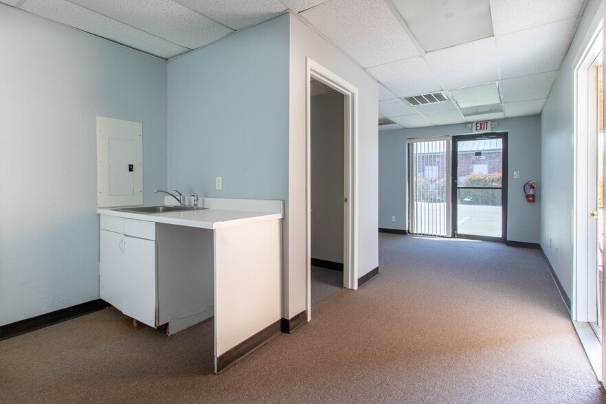 More Photos Of 1103 Keller Pky, Keller Light Distribution For Lease