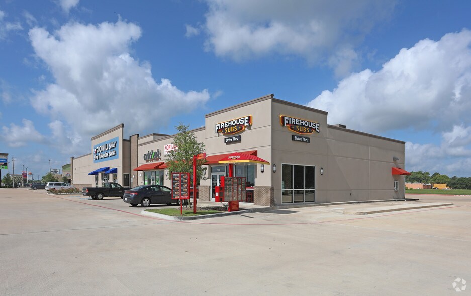 Primary Photo Of 253 Bypass 35 N, Alvin Unknown For Lease
