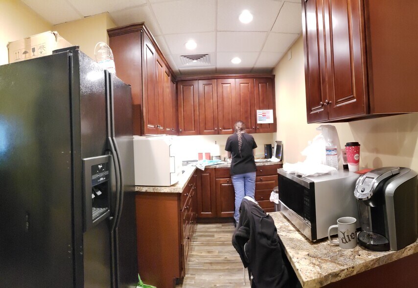 More Photos Of 1201 E Ocean Ave, Lompoc Medical For Lease