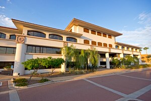 More Photos Of 8767 E Via de Ventura, Scottsdale Office For Lease