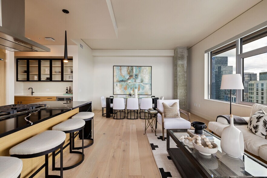 More Photos Of 2315 4th Ave, Seattle Multifamily For Sale