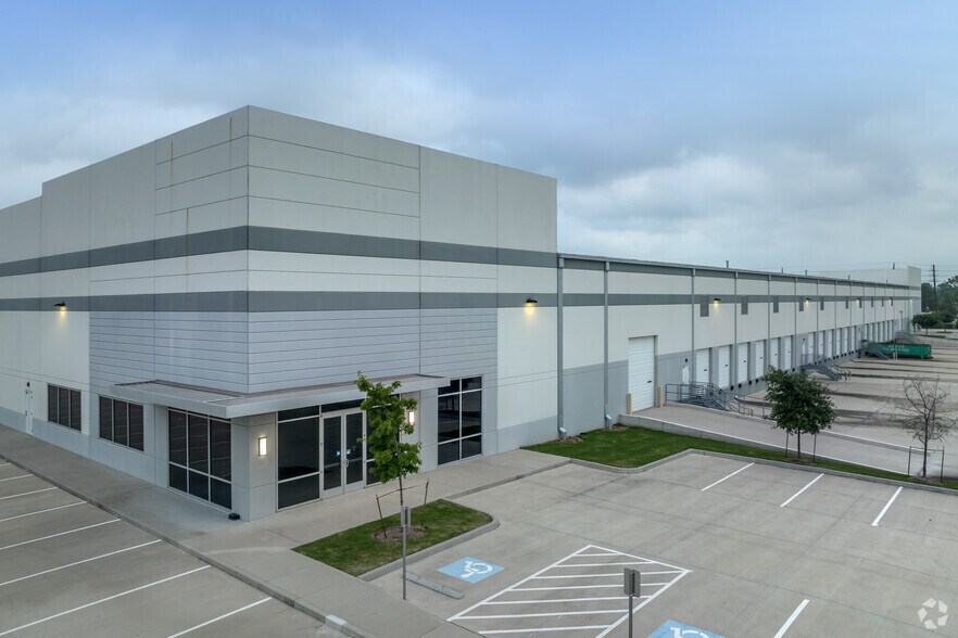 More Photos Of Beltway 8 & SH 249, Houston Unknown For Lease