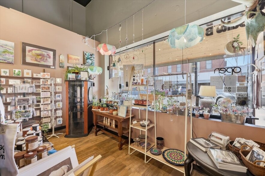 More Photos Of 1215 Meade Ave, Prosser Storefront For Sale