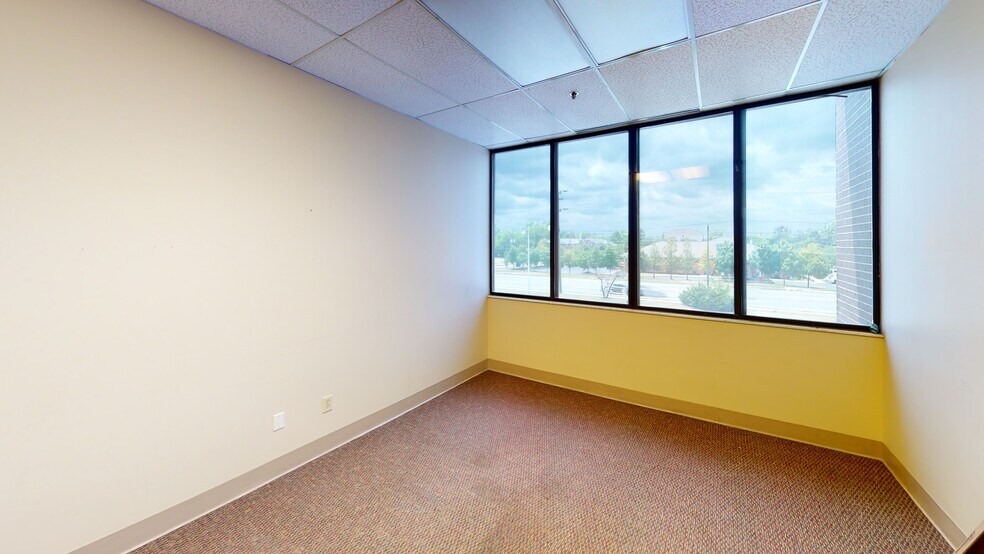More Photos Of 1213 N Arlington Ave, Indianapolis Office For Sale