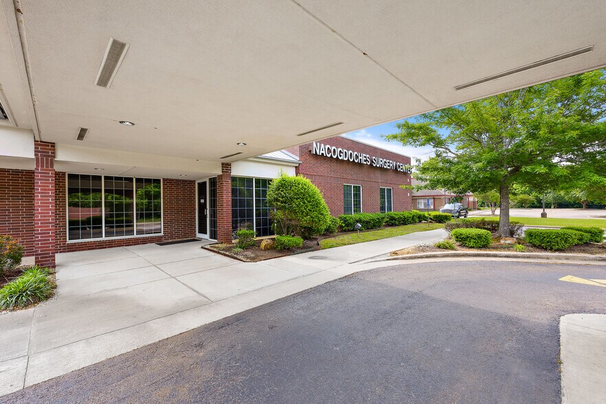 More Photos Of 3610 N University Dr, Nacogdoches Healthcare For Sale