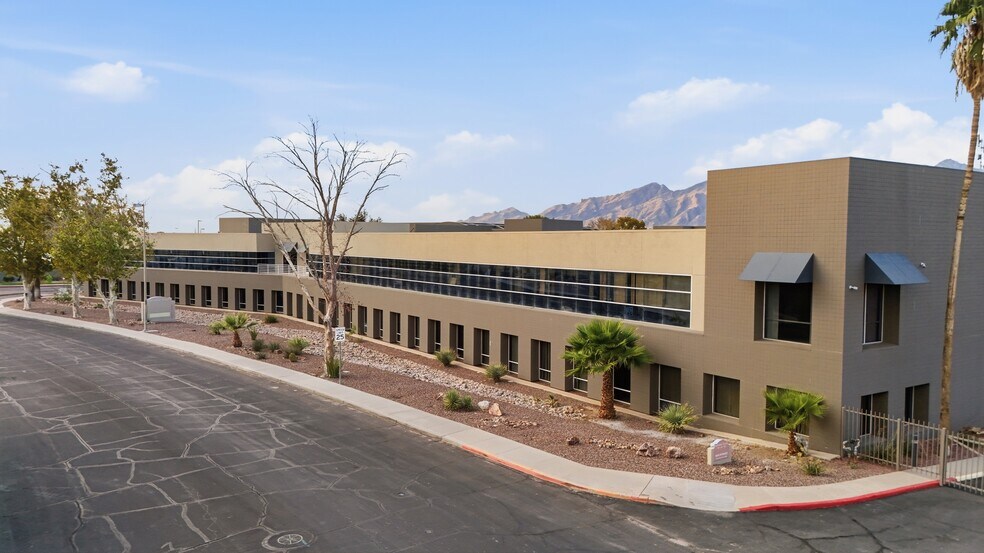 More Photos Of 930 N Finance Center Dr, Tucson Unknown For Lease