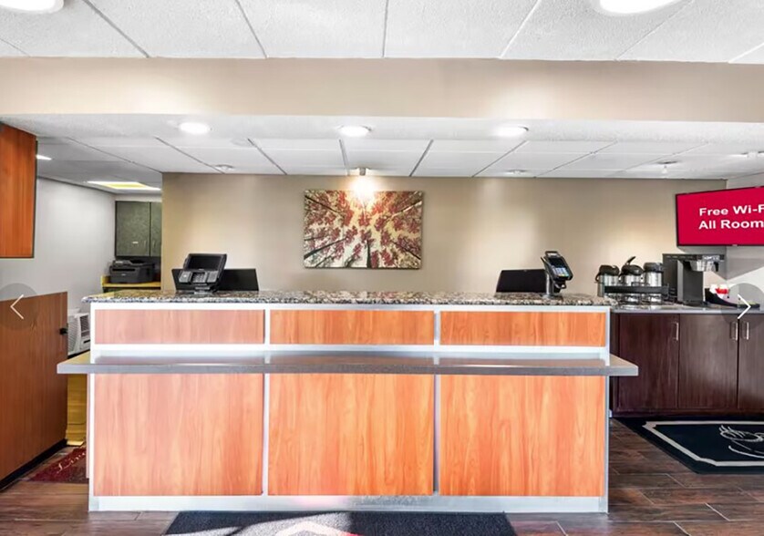 More Photos Of 9520 Valparaiso Ct, Indianapolis Hotel For Sale