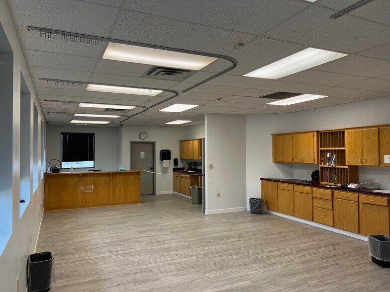 More Photos Of 609 Virginia Ave, Ponca City Healthcare For Lease